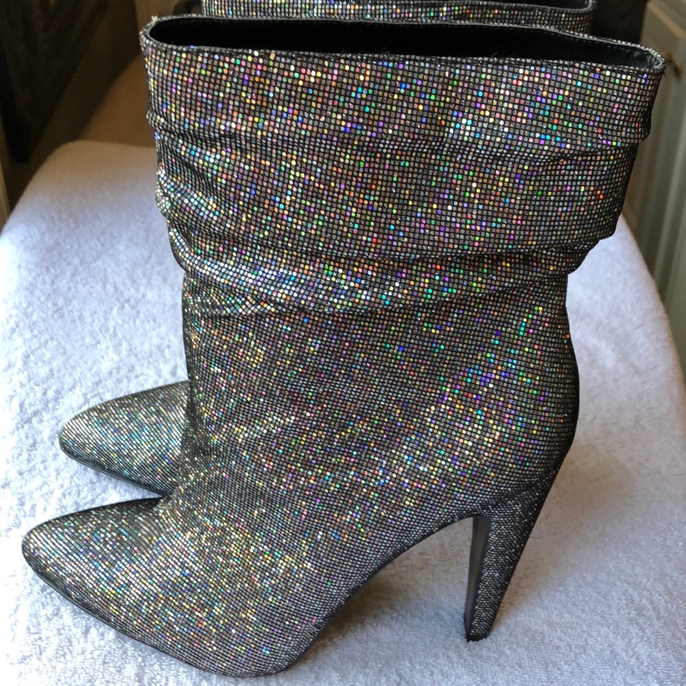 NEW! Steve Madden Iridescent glitter  boots